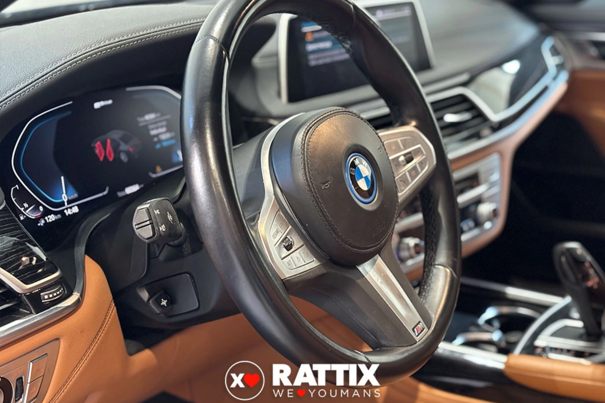 BMW Serie 7 G11 2019 745e auto